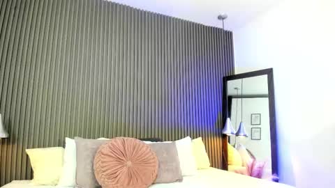 Lizza online show from 09/25/25, 11:36