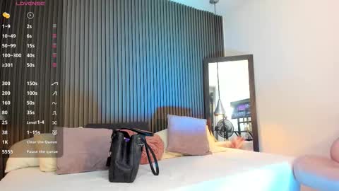 Lizza online show from 11/19/25, 11:32