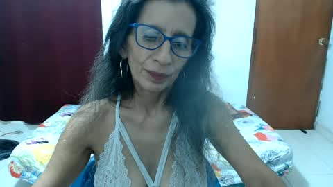 Snapshot of pervert_milf4uu_4 chatting on 06/23/26, 03:48 luz online show from 06/23/26, 03:48