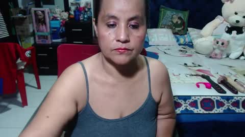 Snapshot of pervert_mommy_x chatting on 01/10/25, 10:39 SAMY online show from 01/10/25, 10:39