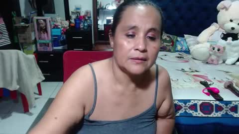 Snapshot of pervert_mommy_x chatting on 01/10/25, 03:06 SAMY online show from 01/10/25, 03:06