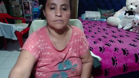 Snapshot of pervert_mommy_x chatting on 02/14/25, 06:40 SAMY online show from 02/14/25, 06:40