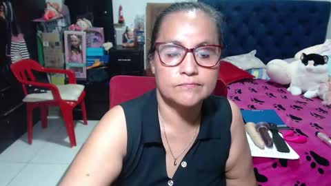 Snapshot of pervert_mommy_x chatting on 02/19/25, 01:28 SAMY online show from 02/19/25, 01:28