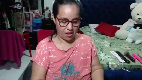 Snapshot of pervert_mommy_x chatting on 03/08/25, 01:57 SAMY online show from 03/08/25, 01:57