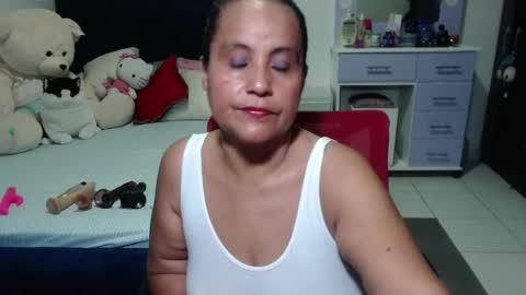 Snapshot of pervert_mommy_x chatting on 11/13/25, 10:14 SAMY online show from 11/13/25, 10:14