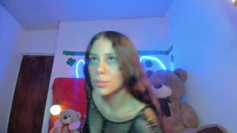 amara online show from 04/21/26, 01:42