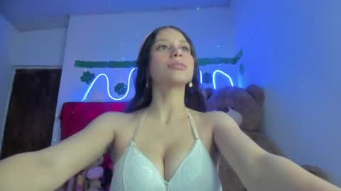 amara online show from 04/21/26, 11:18