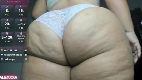 Snapshot of pervertt_mommy chatting on 02/23/25, 09:05  Alexandra  online show from 02/23/25, 09:05