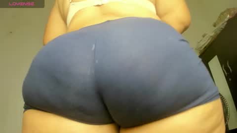 Snapshot of pervertt_mommy chatting on 10/09/25, 09:24  Alexandra  online show from 10/09/25, 09:24