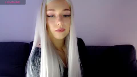 Snapshot of pervyblonde chatting on 01/03/25, 08:10 Isabella online show from 01/03/25, 08:10