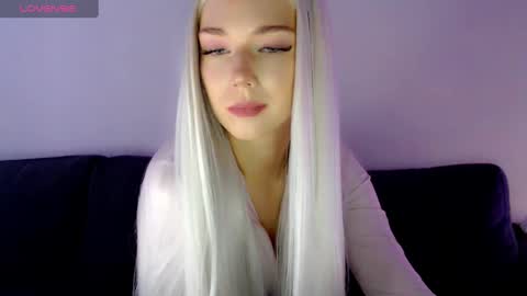 Snapshot of pervyblonde chatting on 01/05/25, 08:54 Isabella online show from 01/05/25, 08:54
