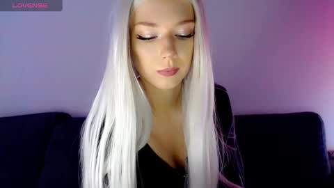 Snapshot of pervyblonde chatting on 01/23/25, 08:04 Isabella online show from 01/23/25, 08:04