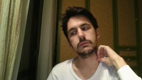 Snapshot of pescadofish chatting on 11/18/25, 01:44 fer mlg online show from 11/18/25, 01:44