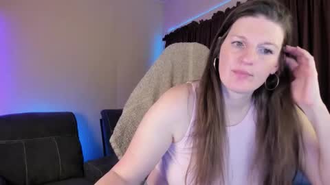 Kelly online show from 12/04/25, 12:03