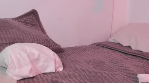 Rose online show from 03/05/25, 09:15