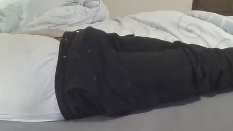 Snapshot of peter1974 chatting on 12/23/25, 06:44 peter1974 online show from 12/23/25, 06:44