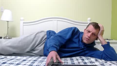 Snapshot of peter21122 chatting on 01/22/25, 11:43 Peter2112 online show from 01/22/25, 11:43