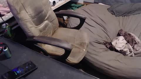 Snapshot of peterbeater2 chatting on 12/24/24, 10:22 peterbeater2 online show from 12/24/24, 10:22