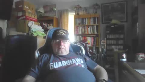 peterinohio57 online show from 12/21/24, 05:18