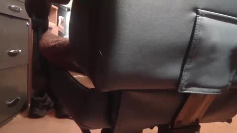 peterinohio57 online show from 11/04/25, 12:26