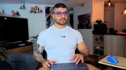 Snapshot of peterjack7 chatting on 12/23/25, 02:09 Peter Jack online show from 12/23/25, 02:09