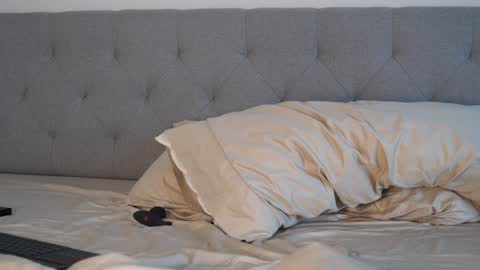 Peter Parker online show from 12/30/24, 02:40