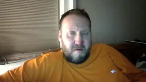 Snapshot of peterpeters443 chatting on 01/07/26, 12:57 jelle online show from 01/07/26, 12:57
