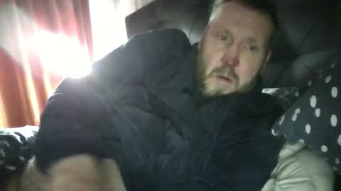 Snapshot of peterpeters443 chatting on 01/07/26, 01:02 jelle online show from 01/07/26, 01:02