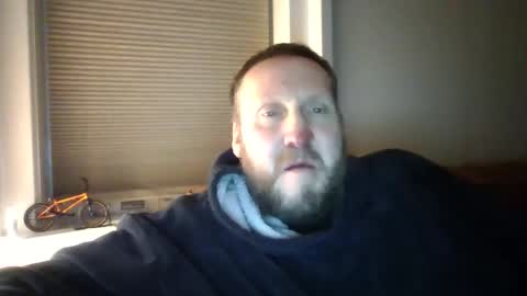 Snapshot of peterpeters443 chatting on 01/08/26, 02:03 jelle online show from 01/08/26, 02:03