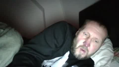 Snapshot of peterpeters443 chatting on 04/03/26, 03:54 jelle online show from 04/03/26, 03:54