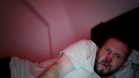 Snapshot of peterpeters443 chatting on 04/04/26, 12:46 jelle online show from 04/04/26, 12:46