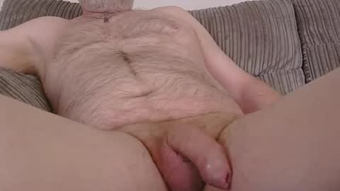 Snapshot of peterrabbit806 chatting on 10/26/25, 11:38 Stroking for my pleasure online show from 10/26/25, 11:38