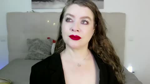 Peters Emily online show from 01/09/25, 05:22