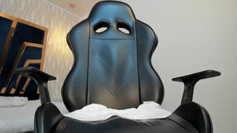 Snapshot of petesevans_1 chatting on 03/05/25, 04:34 PETES EVANS new account online show from 03/05/25, 04:34