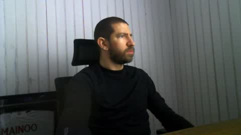 Snapshot of petitcoquin91 chatting on 02/06/25, 01:54 Paco online show from 02/06/25, 01:54