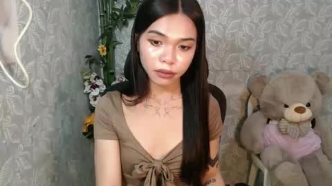 Snapshot of petite_angelx chatting on 01/20/25, 07:35 angel online show from 01/20/25, 07:35