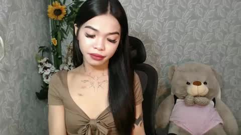 Snapshot of petite_angelx chatting on 02/09/25, 04:07 angel online show from 02/09/25, 04:07
