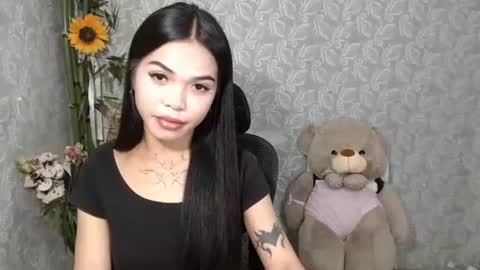 Snapshot of petite_angelx chatting on 03/09/25, 05:55 angel online show from 03/09/25, 05:55