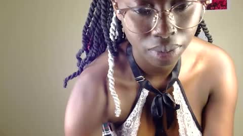 Charm online show from 06/03/26, 03:39