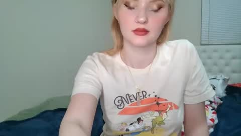 Little cupcake online show from 03/06/25, 02:30