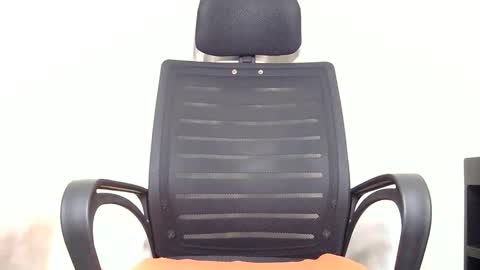 Snapshot of petite_freakette chatting on 05/10/26, 07:52 Moon online show from 05/10/26, 07:52