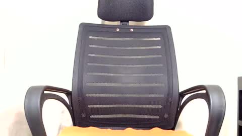 Snapshot of petite_freakette chatting on 05/22/26, 07:59 Moon online show from 05/22/26, 07:59