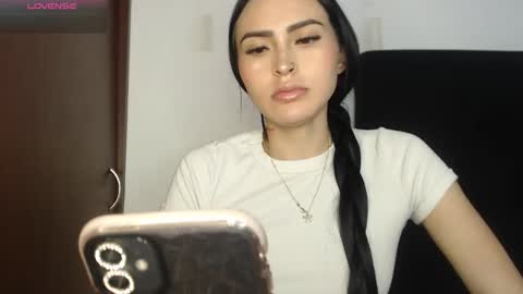 Linda online show from 02/11/26, 03:55