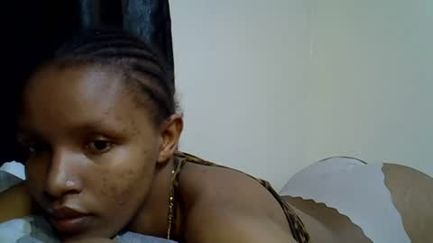 Snapshot of petite_melinda chatting on 07/03/26, 12:39 petite_melinda online show from 07/03/26, 12:39