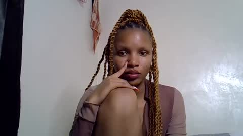 Snapshot of petite_melinda chatting on 07/07/26, 10:03 petite_melinda online show from 07/07/26, 10:03