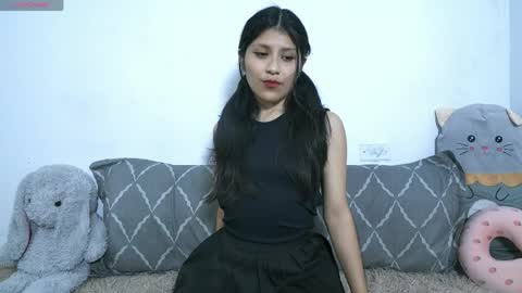 petite paola online show from 03/26/26, 12:55
