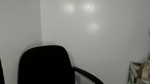 petite_pauline online show from 02/24/26, 06:11