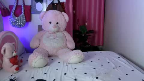 petite_princes online show from 03/02/26, 08:48
