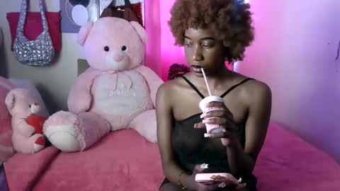 petite_princes online show from 03/06/26, 09:17