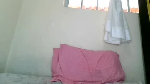 petite_shan online show from 07/27/26, 08:54
